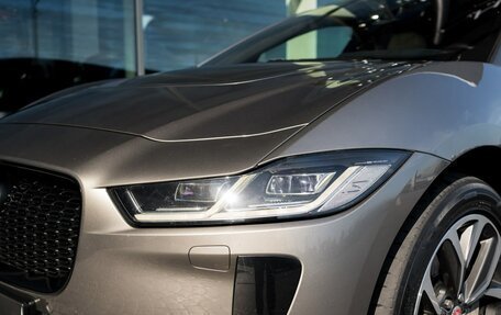 Jaguar I-Pace I, 2018 год, 4 200 000 рублей, 29 фотография