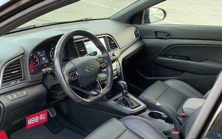 Hyundai Elantra VI рестайлинг, 2017 год, 1 770 000 рублей, 10 фотография