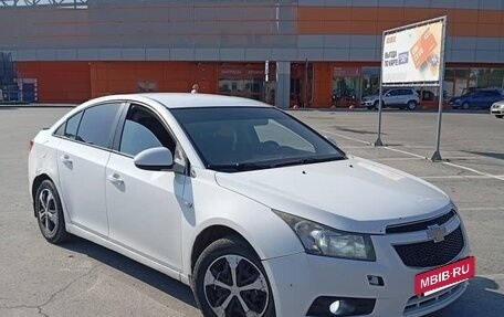 Chevrolet Cruze II, 2011 год, 550 000 рублей, 4 фотография