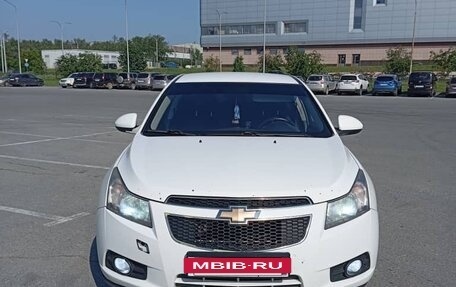 Chevrolet Cruze II, 2011 год, 550 000 рублей, 10 фотография