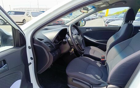 Hyundai Solaris II рестайлинг, 2013 год, 899 000 рублей, 9 фотография