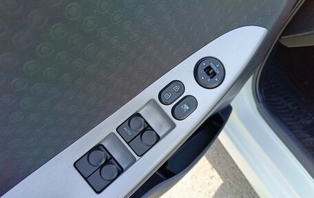 Hyundai Solaris II рестайлинг, 2013 год, 899 000 рублей, 11 фотография