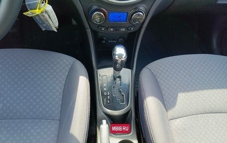 Hyundai Solaris II рестайлинг, 2013 год, 899 000 рублей, 20 фотография