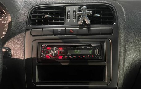 Volkswagen Polo VI (EU Market), 2011 год, 830 000 рублей, 13 фотография