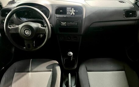 Volkswagen Polo VI (EU Market), 2011 год, 830 000 рублей, 14 фотография