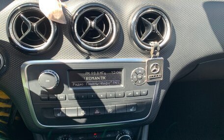 Mercedes-Benz A-Класс, 2015 год, 1 450 000 рублей, 11 фотография