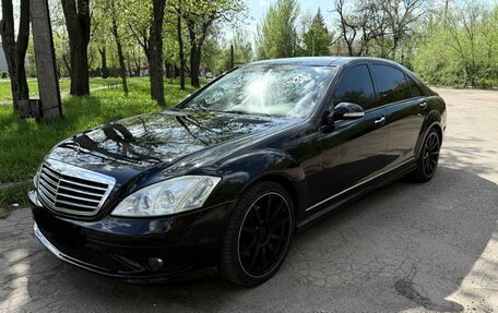 Mercedes-Benz S-Класс, 2007 год, 1 080 000 рублей, 1 фотография