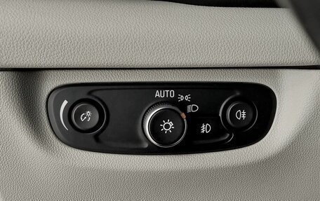 Opel Insignia II рестайлинг, 2017 год, 1 690 000 рублей, 8 фотография