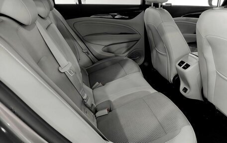 Opel Insignia II рестайлинг, 2017 год, 1 690 000 рублей, 13 фотография