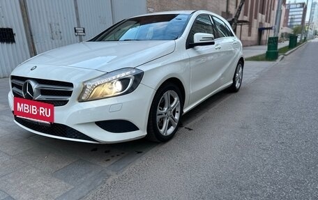 Mercedes-Benz A-Класс, 2014 год, 1 650 000 рублей, 2 фотография