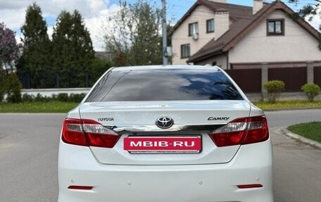 Toyota Camry, 2014 год, 1 550 000 рублей, 6 фотография