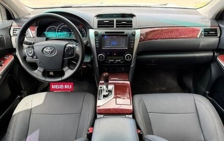 Toyota Camry, 2014 год, 1 550 000 рублей, 10 фотография