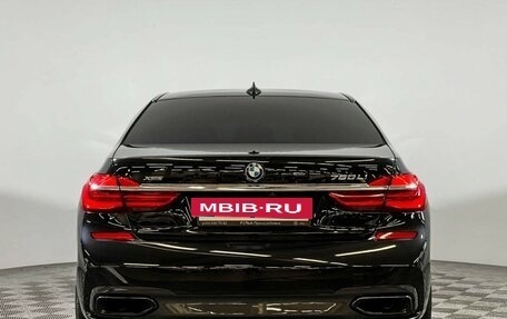 BMW 7 серия, 2017 год, 3 990 000 рублей, 8 фотография