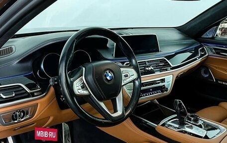 BMW 7 серия, 2017 год, 3 990 000 рублей, 14 фотография