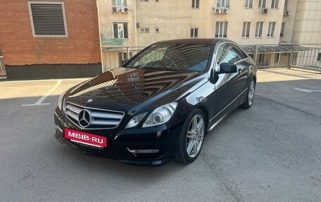 Mercedes-Benz E-Класс, 2013 год, 1 980 000 рублей, 2 фотография