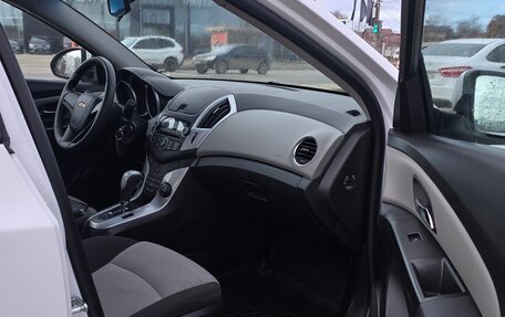 Chevrolet Cruze II, 2014 год, 1 100 000 рублей, 14 фотография