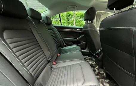 Volkswagen Passat B8 рестайлинг, 2017 год, 1 800 000 рублей, 9 фотография