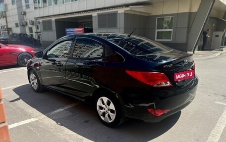 Hyundai Solaris II рестайлинг, 2014 год, 950 000 рублей, 5 фотография