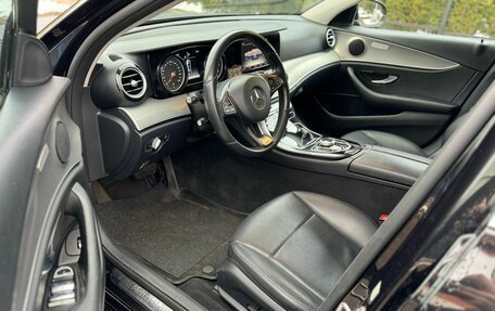 Mercedes-Benz E-Класс, 2016 год, 2 095 000 рублей, 18 фотография
