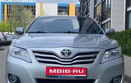 Toyota Camry, 2007 год, 750 000 рублей, 2 фотография