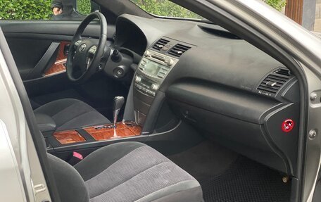 Toyota Camry, 2007 год, 750 000 рублей, 16 фотография