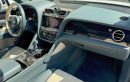 Bentley Bentayga I, 2022 год, 16 520 000 рублей, 11 фотография