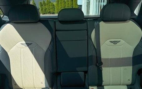 Bentley Bentayga I, 2022 год, 16 520 000 рублей, 14 фотография
