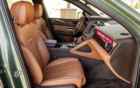 Bentley Bentayga I, 2022 год, 17 345 000 рублей, 11 фотография