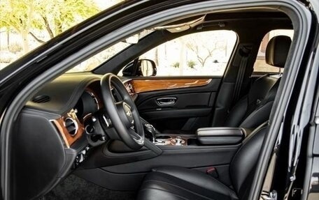 Bentley Bentayga I, 2022 год, 17 920 000 рублей, 9 фотография
