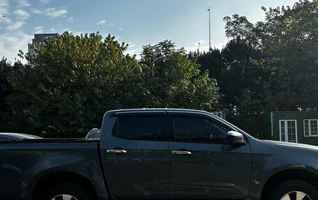 Isuzu D-Max, 2021 год, 2 770 000 рублей, 4 фотография
