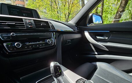 BMW 3 серия, 2018 год, 2 099 000 рублей, 15 фотография