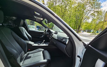 BMW 3 серия, 2018 год, 2 099 000 рублей, 18 фотография