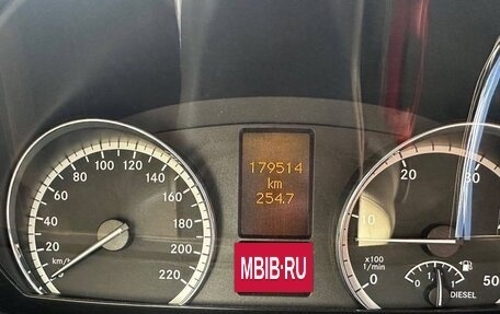 Mercedes-Benz Viano, 2012 год, 2 000 000 рублей, 11 фотография