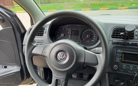 Volkswagen Polo VI (EU Market), 2012 год, 720 000 рублей, 2 фотография