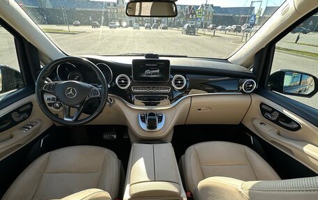 Mercedes-Benz V-Класс, 2018 год, 5 750 000 рублей, 9 фотография