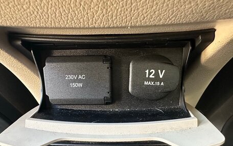 Mercedes-Benz V-Класс, 2018 год, 5 750 000 рублей, 10 фотография