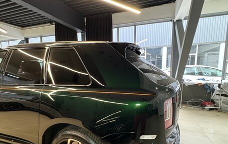 Rolls-Royce Cullinan, 2024 год, 75 000 000 рублей, 4 фотография