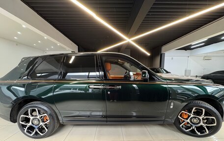 Rolls-Royce Cullinan, 2024 год, 75 000 000 рублей, 6 фотография