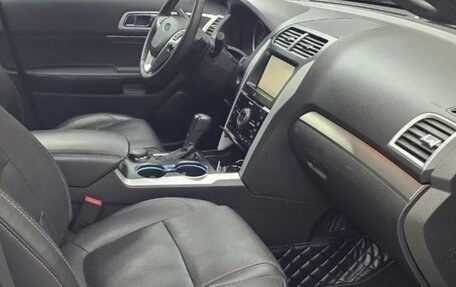 Ford Explorer VI, 2015 год, 1 950 000 рублей, 8 фотография