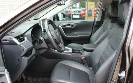 Toyota RAV4, 2021 год, 3 590 000 рублей, 17 фотография