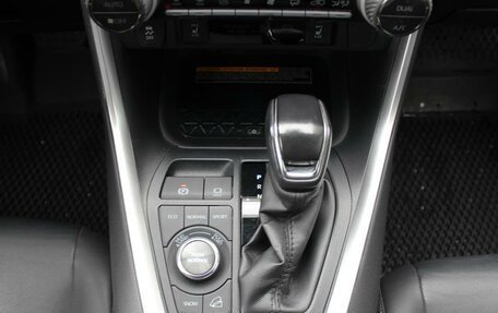 Toyota RAV4, 2021 год, 3 590 000 рублей, 33 фотография