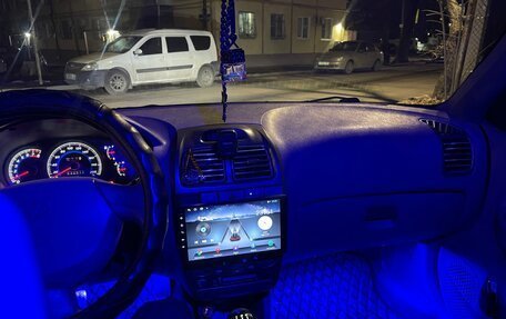 Hyundai Accent II, 2008 год, 650 000 рублей, 11 фотография