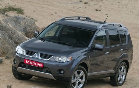 Mitsubishi Outlander III рестайлинг 3, 2007 год, 1 050 000 рублей, 1 фотография