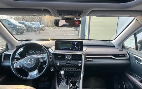 Lexus RX IV рестайлинг, 2019 год, 4 700 000 рублей, 32 фотография