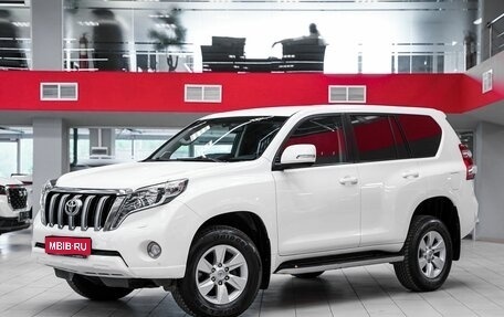 Toyota Land Cruiser Prado 150 рестайлинг 2, 2014 год, 3 099 000 рублей, 1 фотография