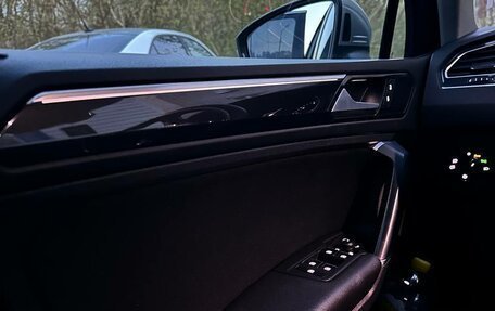 Volkswagen Tiguan II, 2018 год, 2 390 000 рублей, 12 фотография