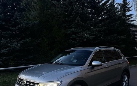 Volkswagen Tiguan II, 2018 год, 2 390 000 рублей, 19 фотография