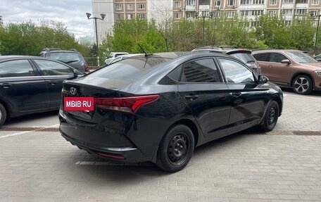 Hyundai Solaris II рестайлинг, 2021 год, 1 350 000 рублей, 3 фотография