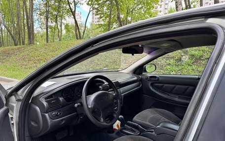 Dodge Stratus II, 2002 год, 285 000 рублей, 10 фотография