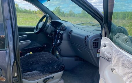 Chrysler Voyager III, 1997 год, 440 000 рублей, 8 фотография